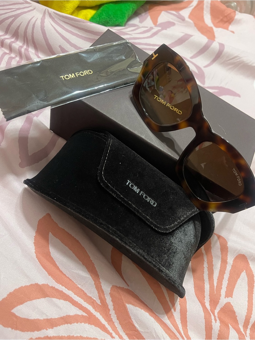 Tom Ford Guilliana Sunglasses
